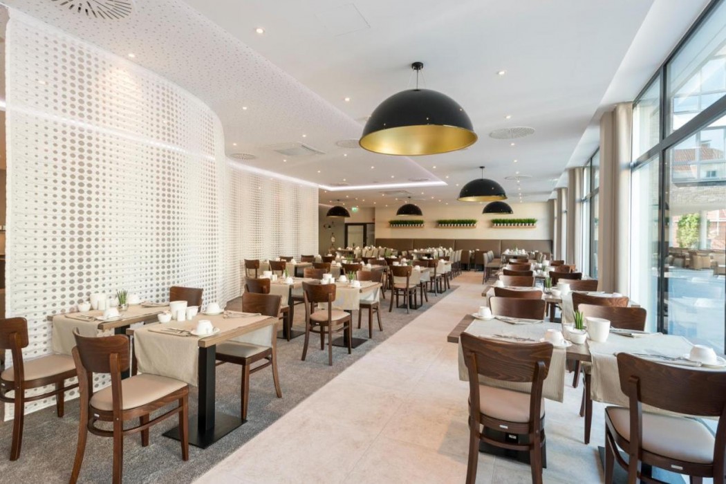 PARKHOTEL LINGEN AM MARKT 26/62