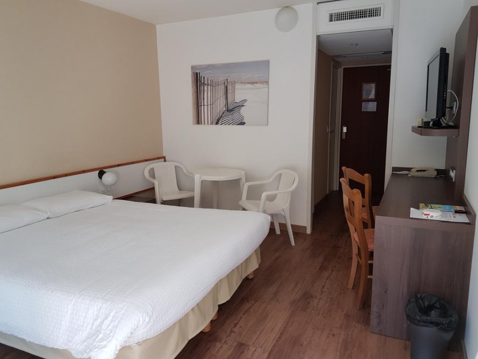Hotel Lacotel 10/59