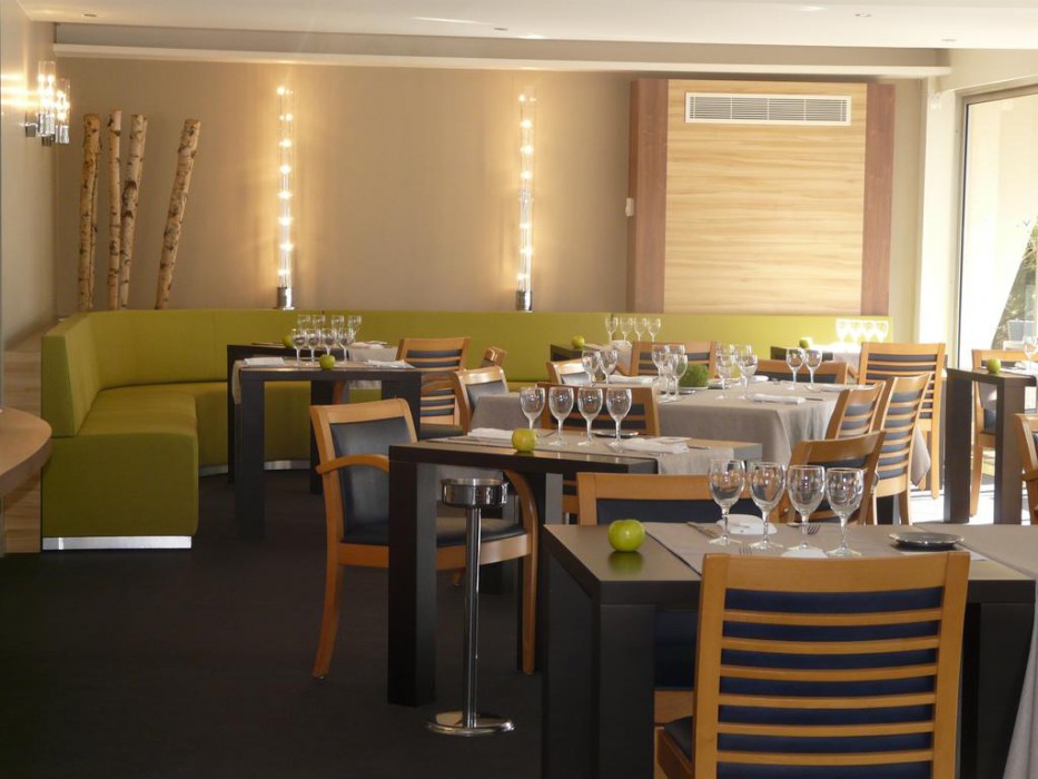 Hotel Lacotel 24/59