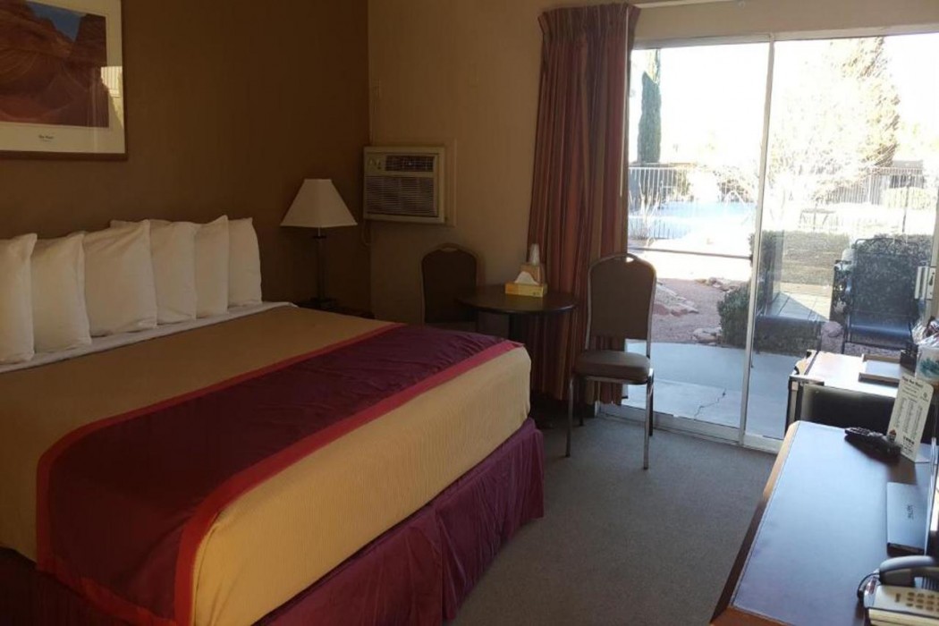 Lake Powell Canyon Inn 14/58