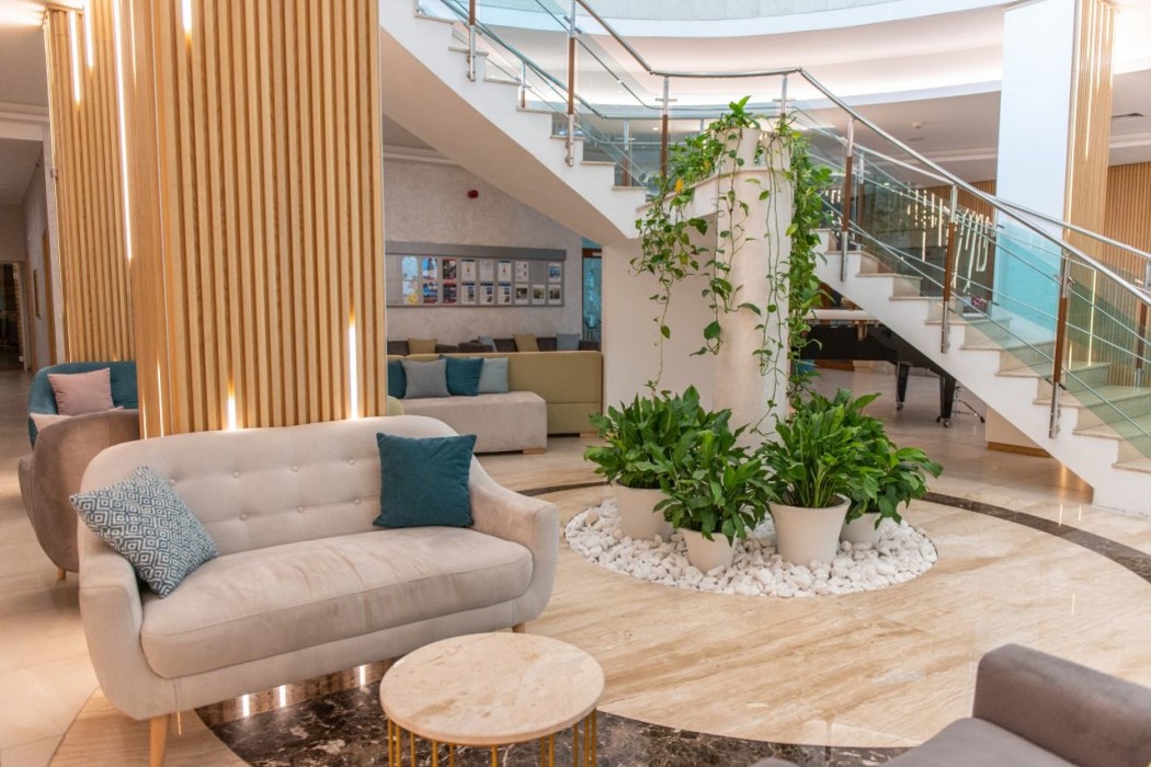 Mirabelle Hotel 12/91