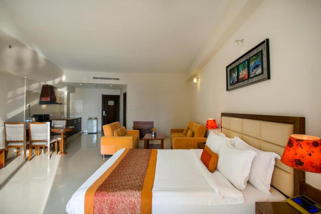Royal Tulip Sea Pearl Beach Resort & Spa 13/64