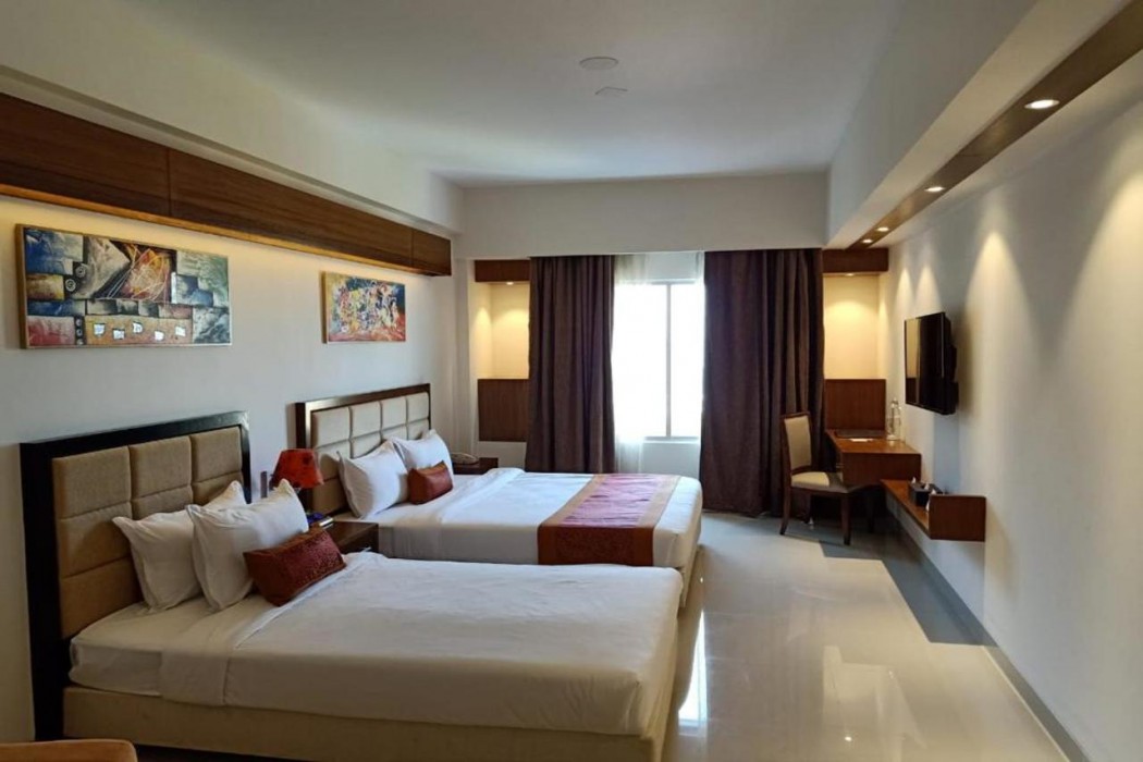 Royal Tulip Sea Pearl Beach Resort & Spa 17/64