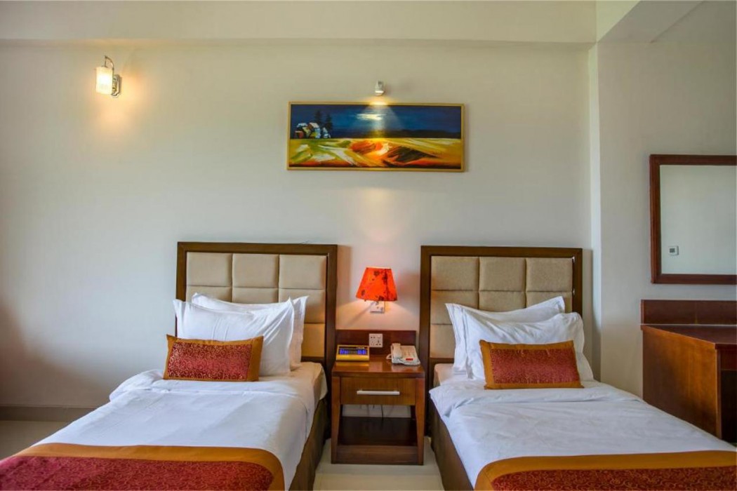 Royal Tulip Sea Pearl Beach Resort & Spa 18/64
