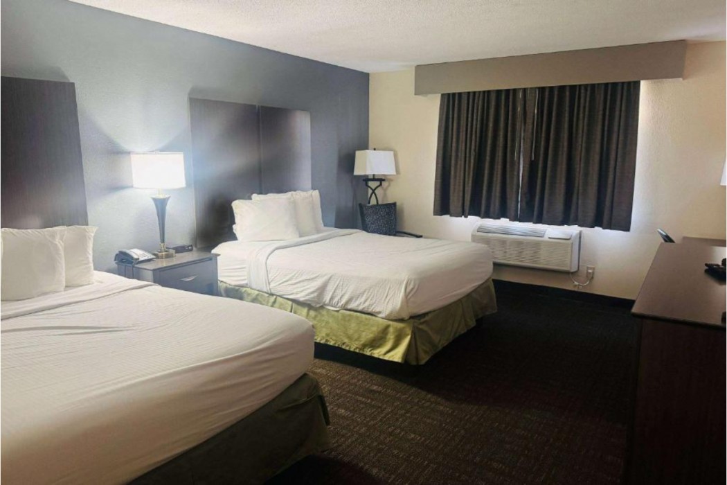 Baymont by Wyndham Chester IL 12/21