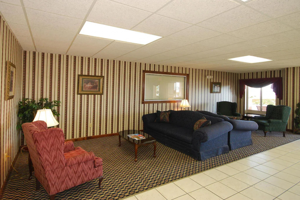 Comfort Inn & Suites Springfield KY 4/13