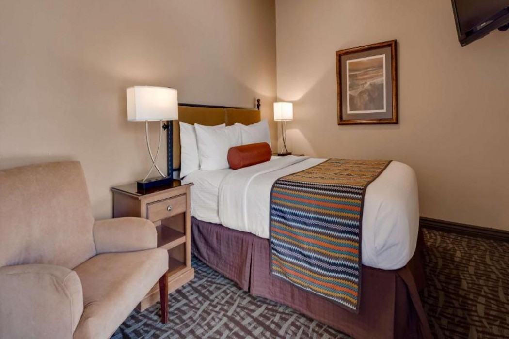 Best Western Plus Arroyo Roble Hotel & Creekside Villas 12/47