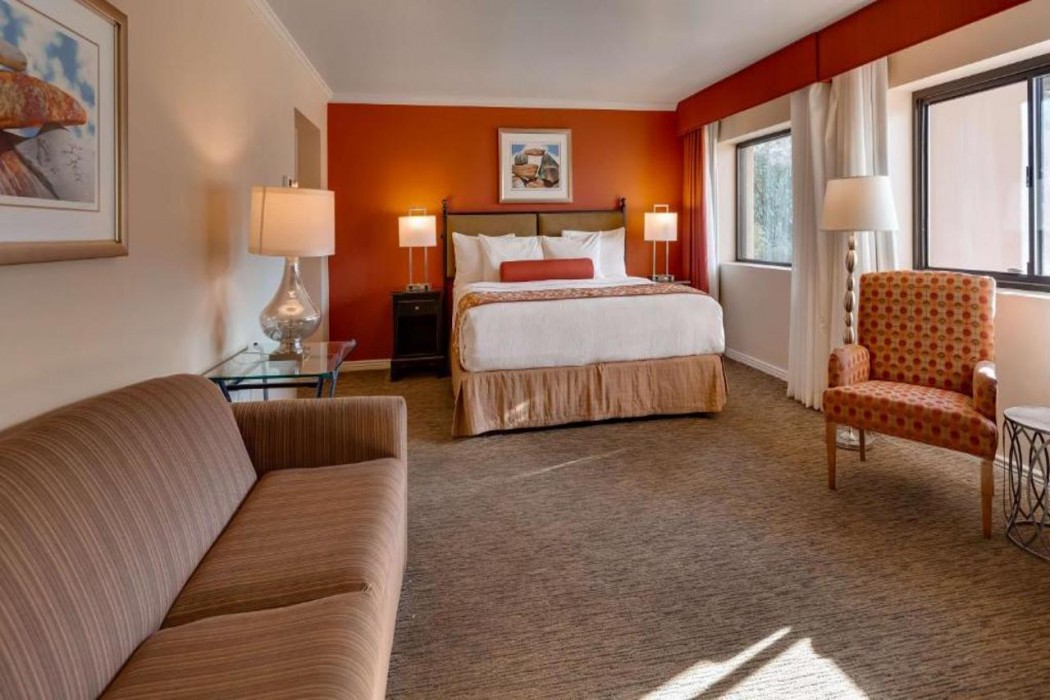 Best Western Plus Arroyo Roble Hotel & Creekside Villas 14/47