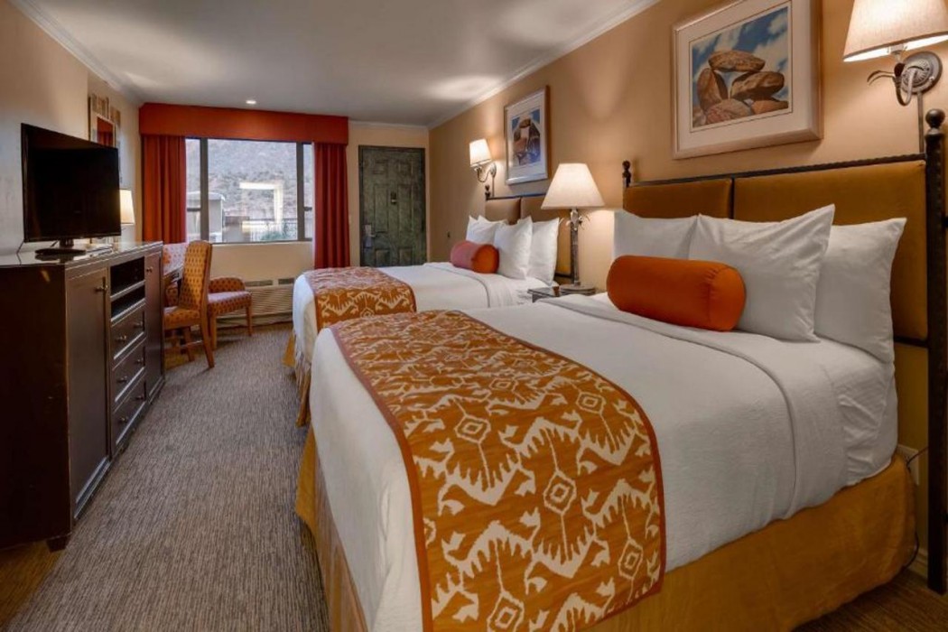 Best Western Plus Arroyo Roble Hotel & Creekside Villas 11/47