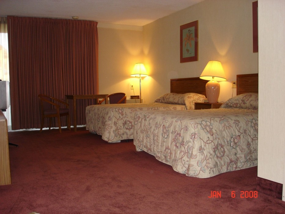Amerihill Inn & Suites Greensboro