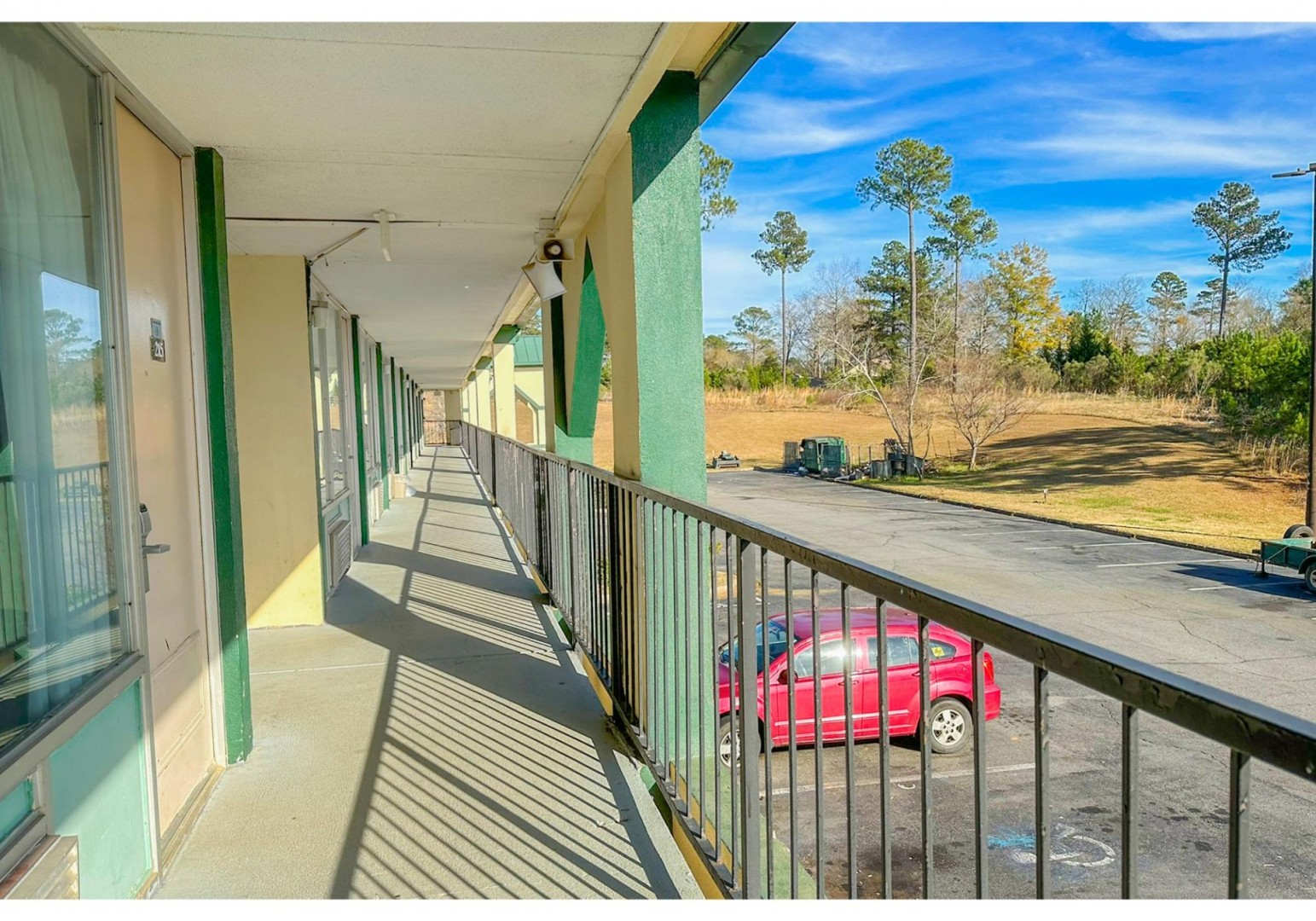 Super Inn & Suites by OYO Milledgeville 27/83
