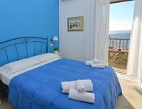 HOTEL CALANCA 18/45