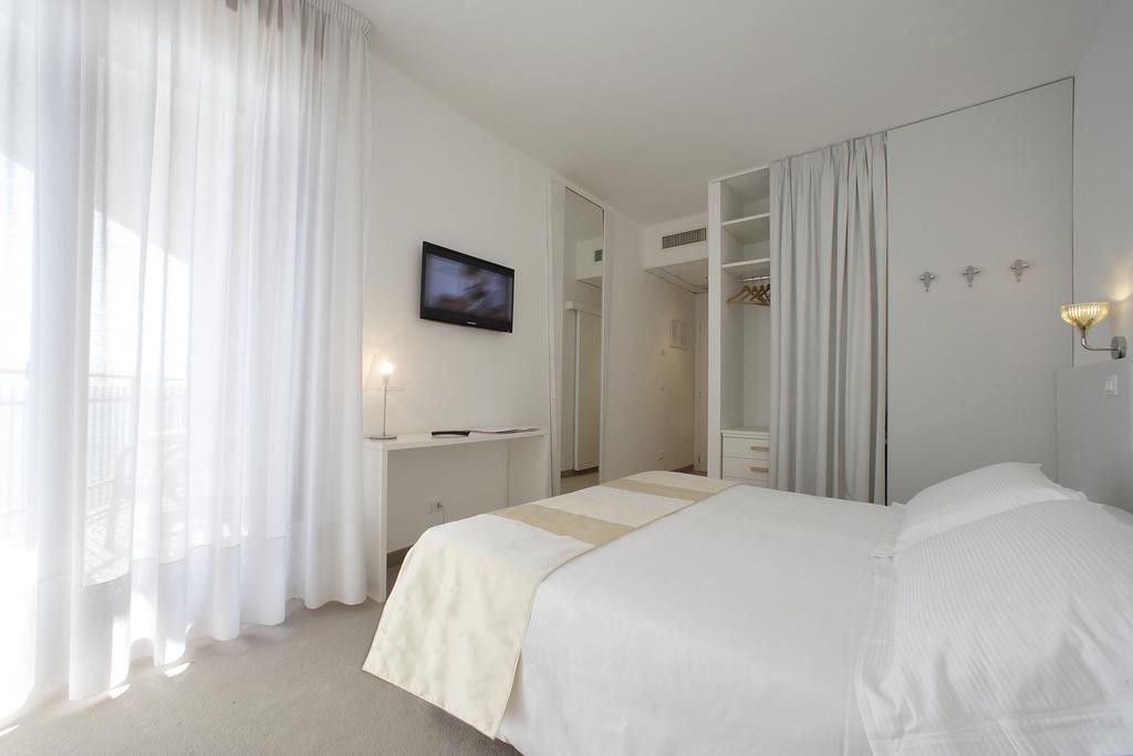 HOTEL DELLE NAZIONI 11/58