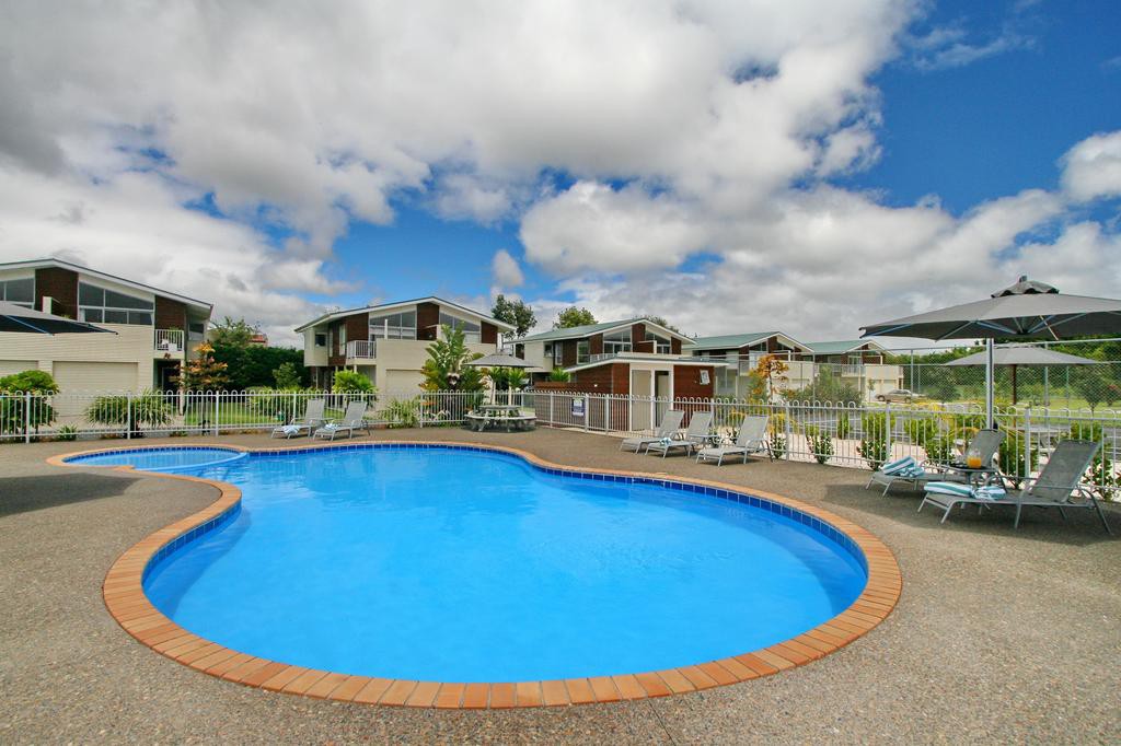 Oceans Resort Whitianga 10/17