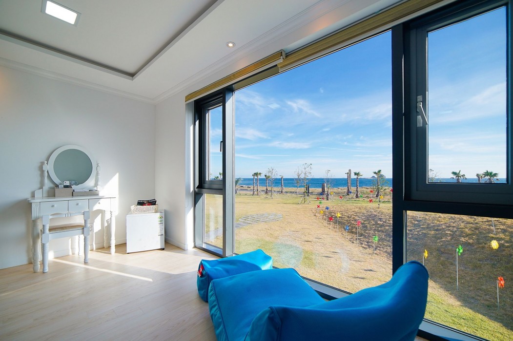 Sun And Moon Resort 59/100