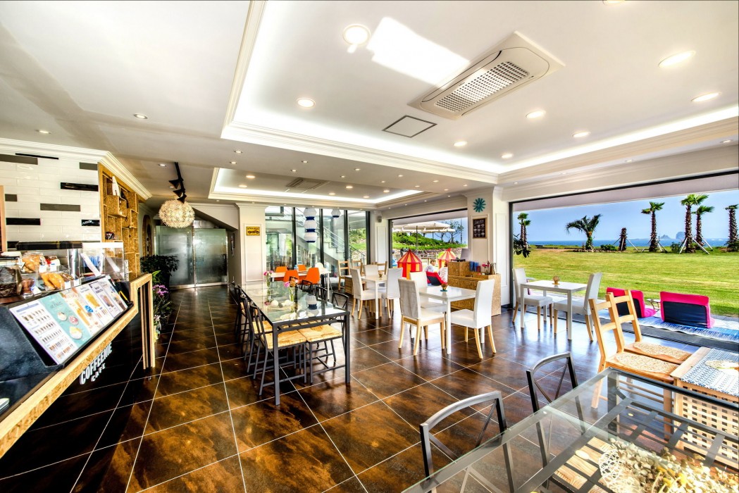 Sun And Moon Resort 64/100