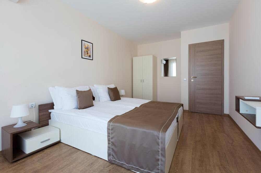 Premier Fort Beach Hotel 10/55