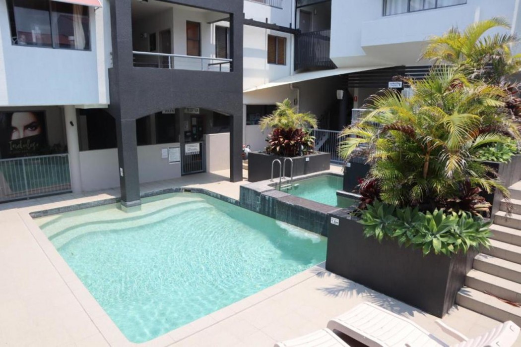 Coolum Beach Resort 28/58