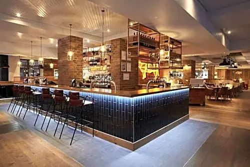 Premier Inn London Kings Cross 19/37