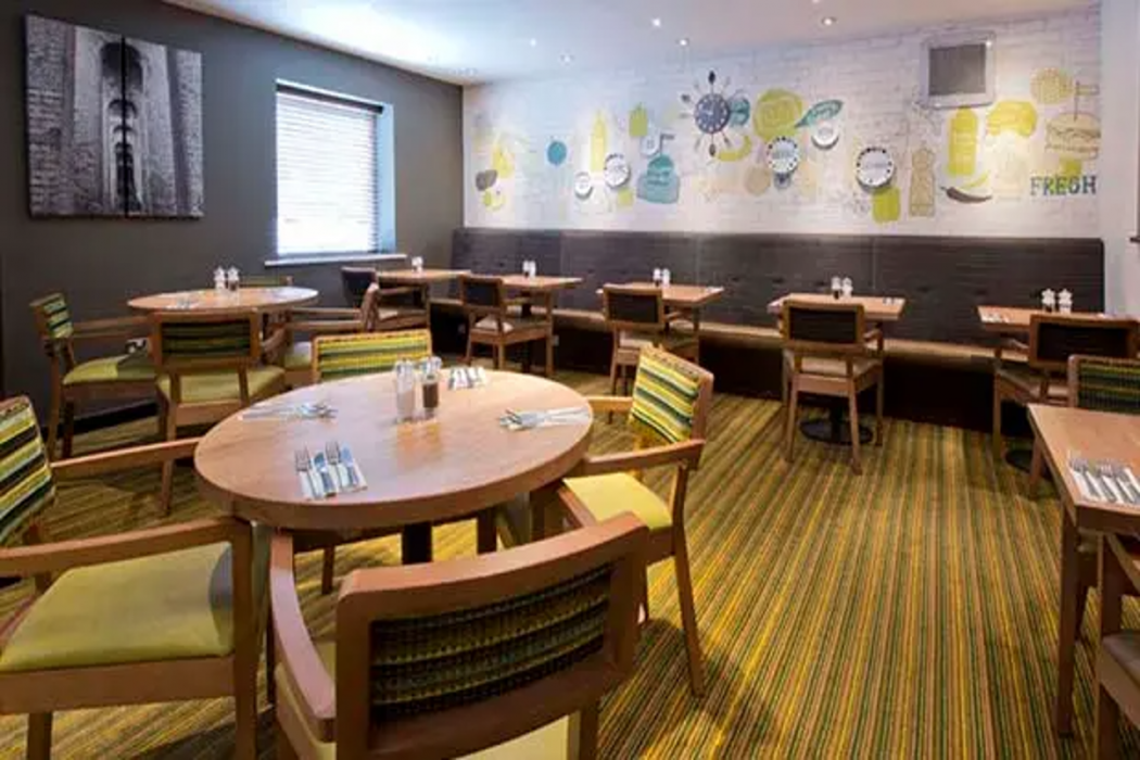 Premier Inn London Edgware 17/31