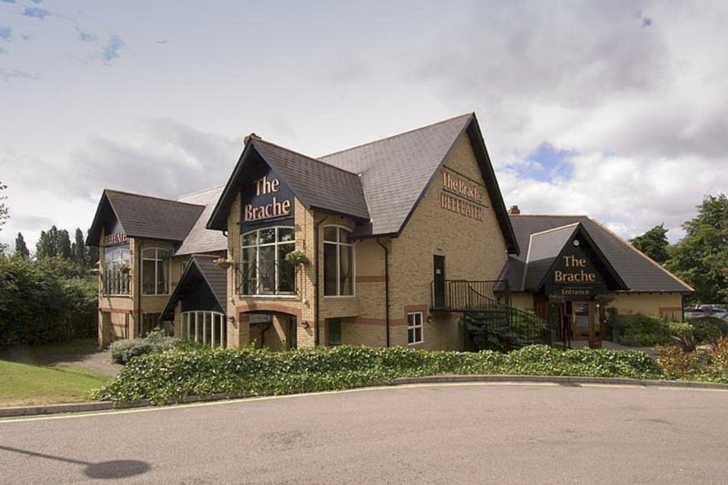 Premier Inn Luton (Airport) hotel in LUTON