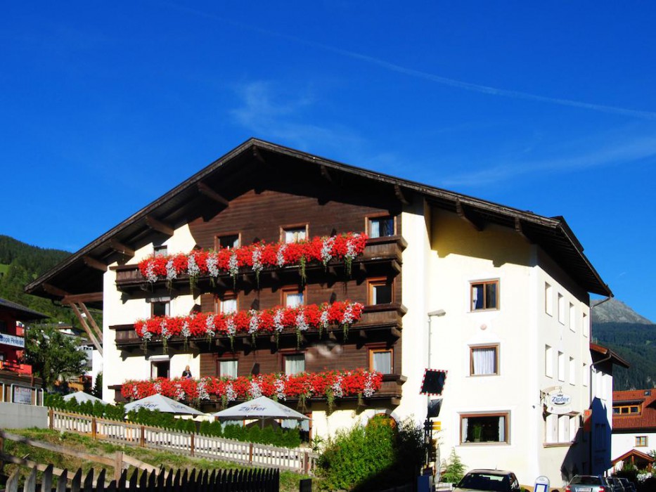 HOTEL TRAUBE 1/21