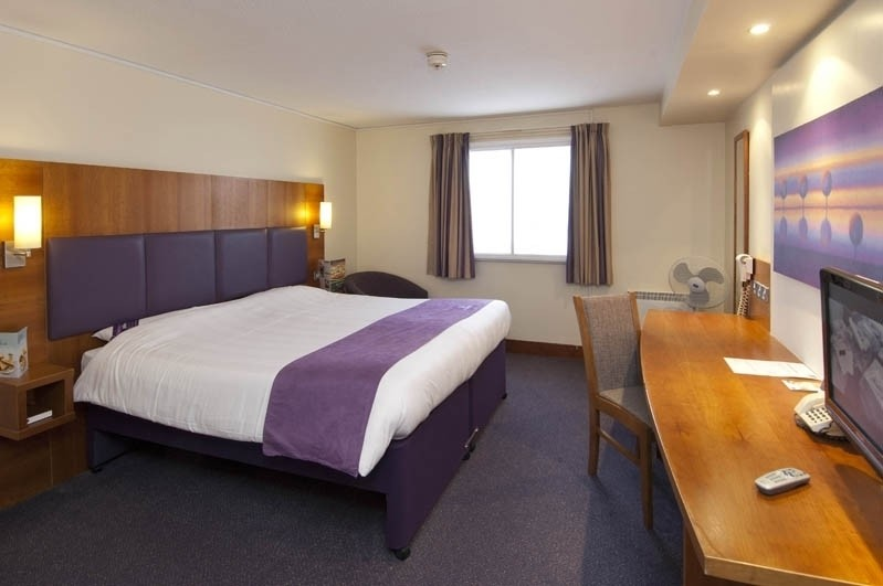 Premier Inn Liverpool (Roby) 9/42