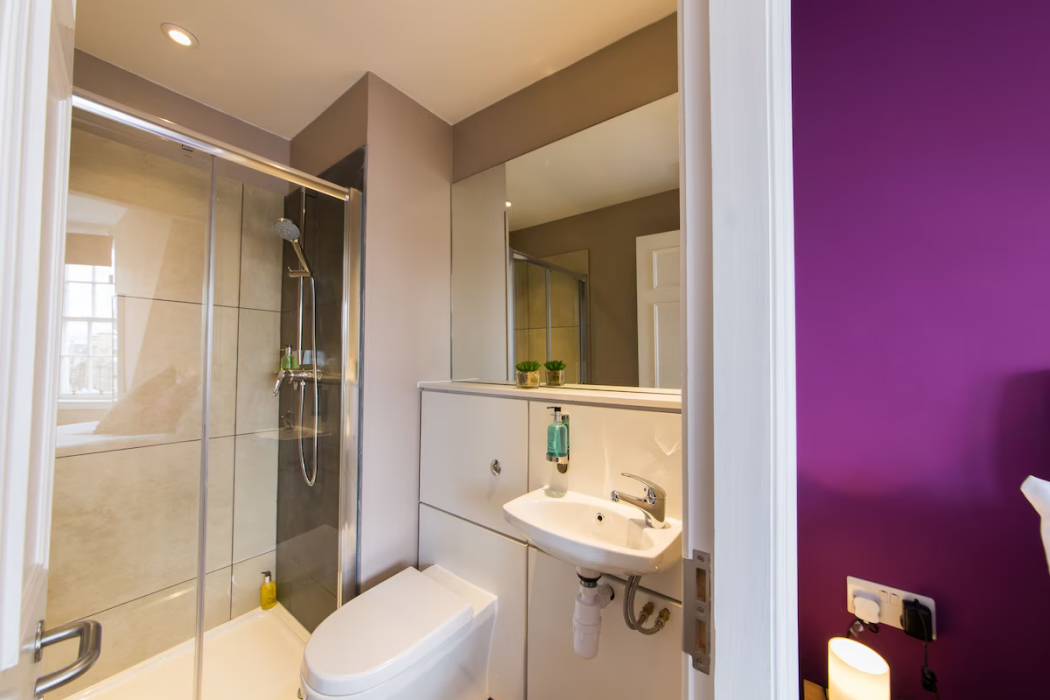 The Spires Serviced Apartments Edinburgh 10/24