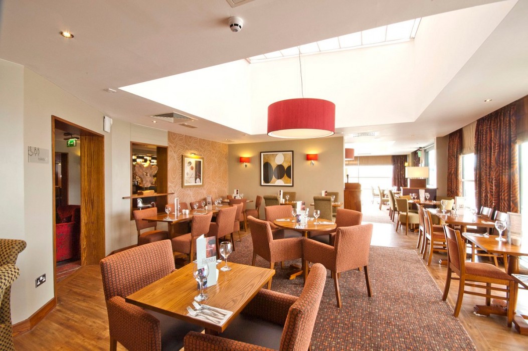 Premier Inn Edinburgh Airport (M9, Jct1) 15/28