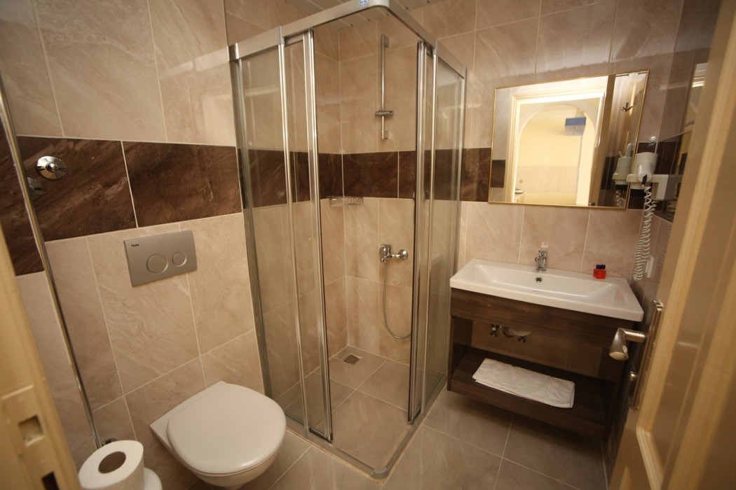 Almera Park Apartments 12/73