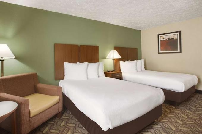 Clarion Pointe Morrow - Atlanta South 11/32
