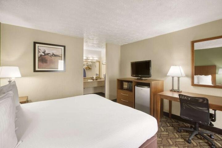 Clarion Pointe Morrow - Atlanta South 15/32