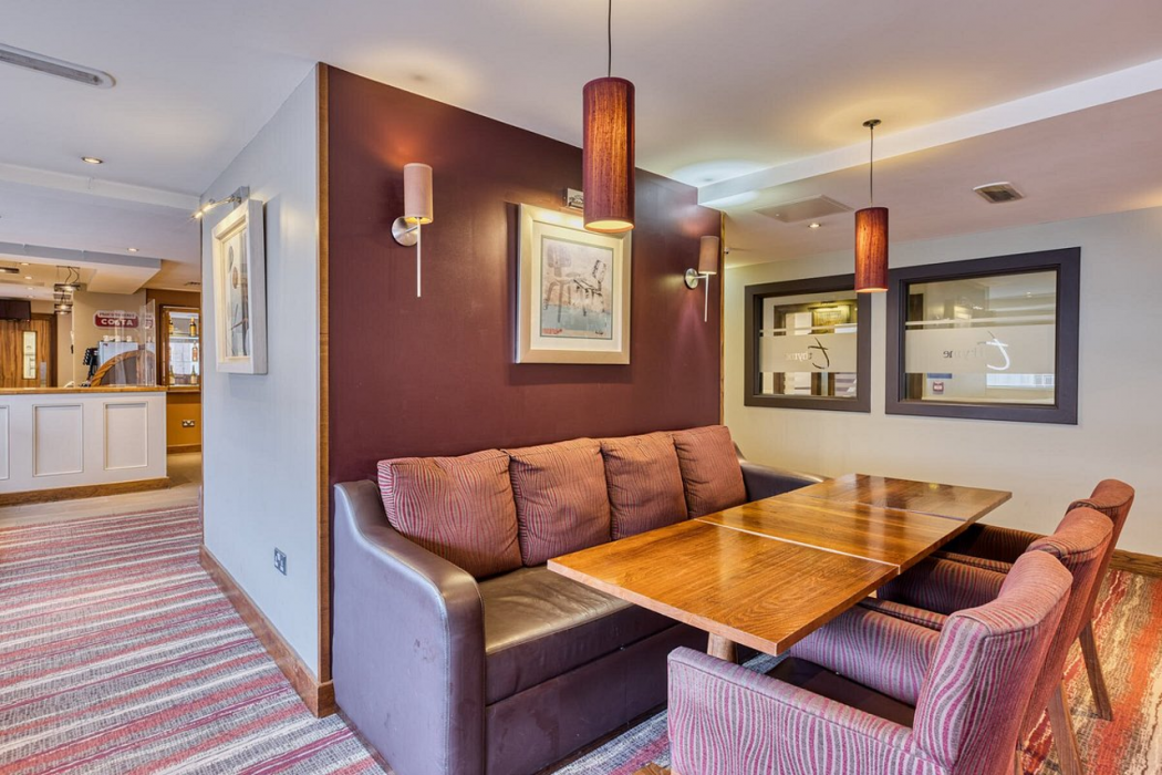 Premier Inn Birmingham City Centre (New Street Station) 20/46