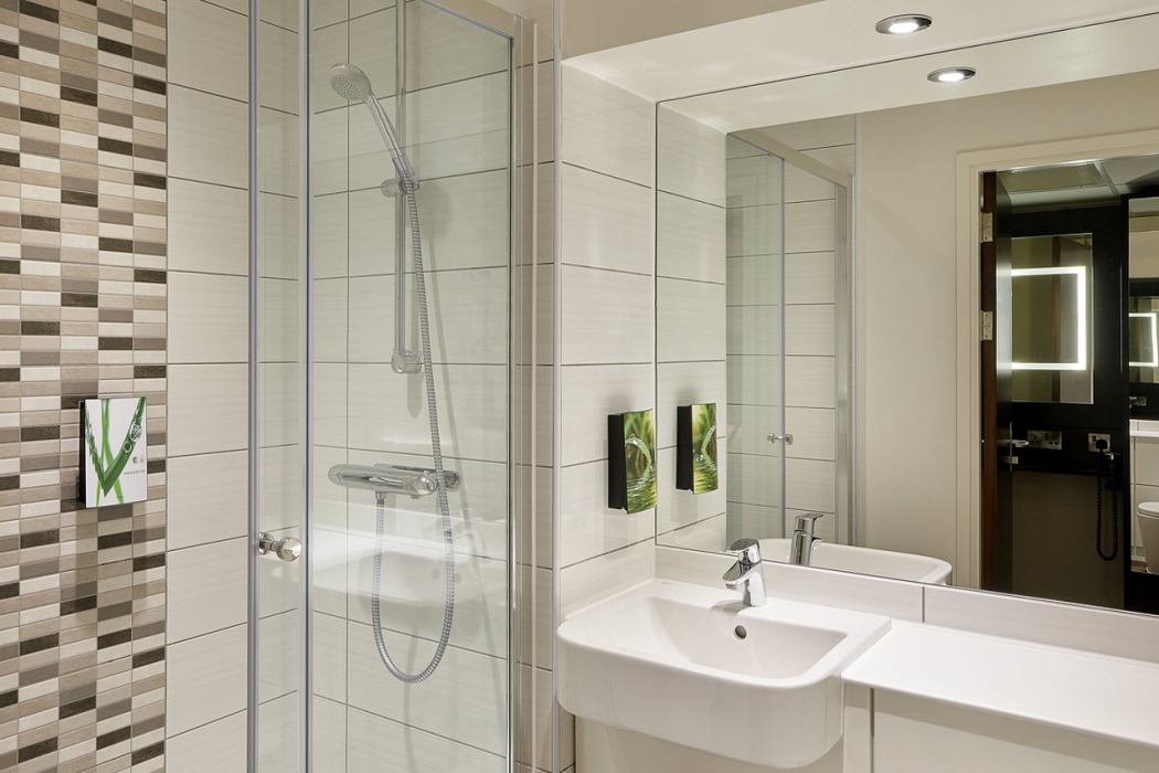 Premier Inn Birmingham City Centre (New Street Station) 8/46