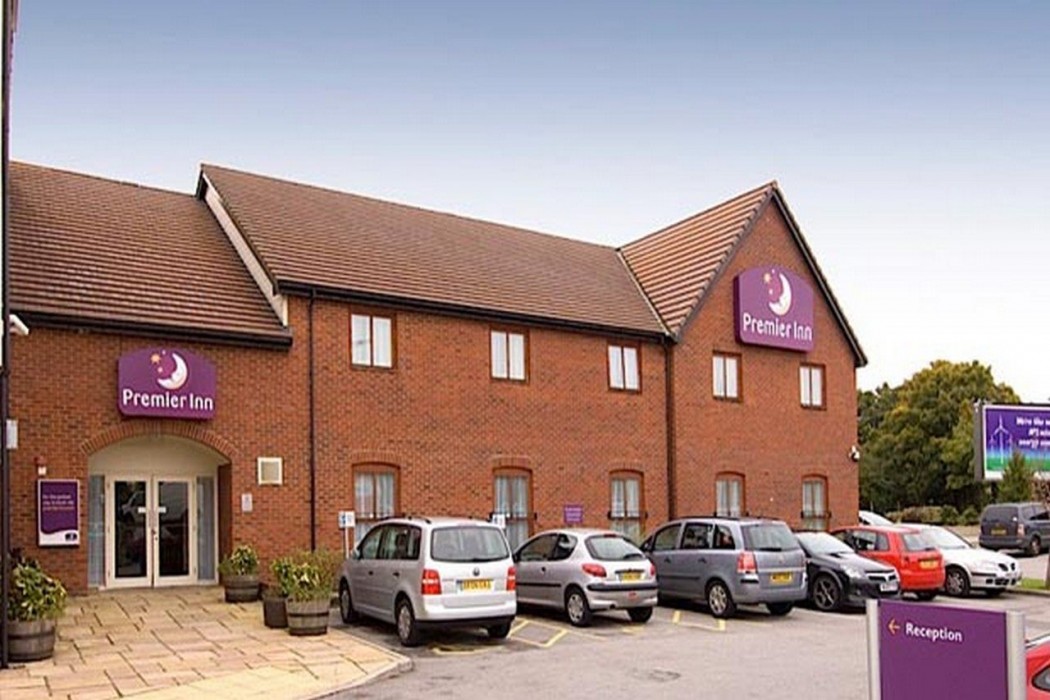 Premier Inn Manchester Trafford Centre North Hotel
