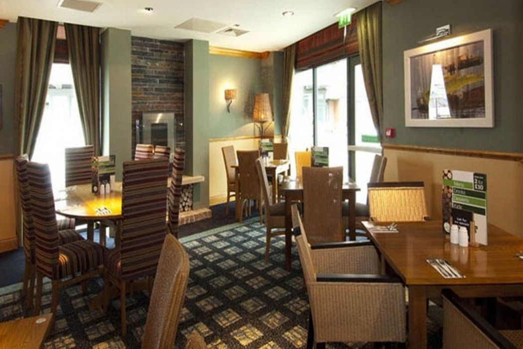 Premier Inn Manchester Trafford Centre North Hotel 16/22