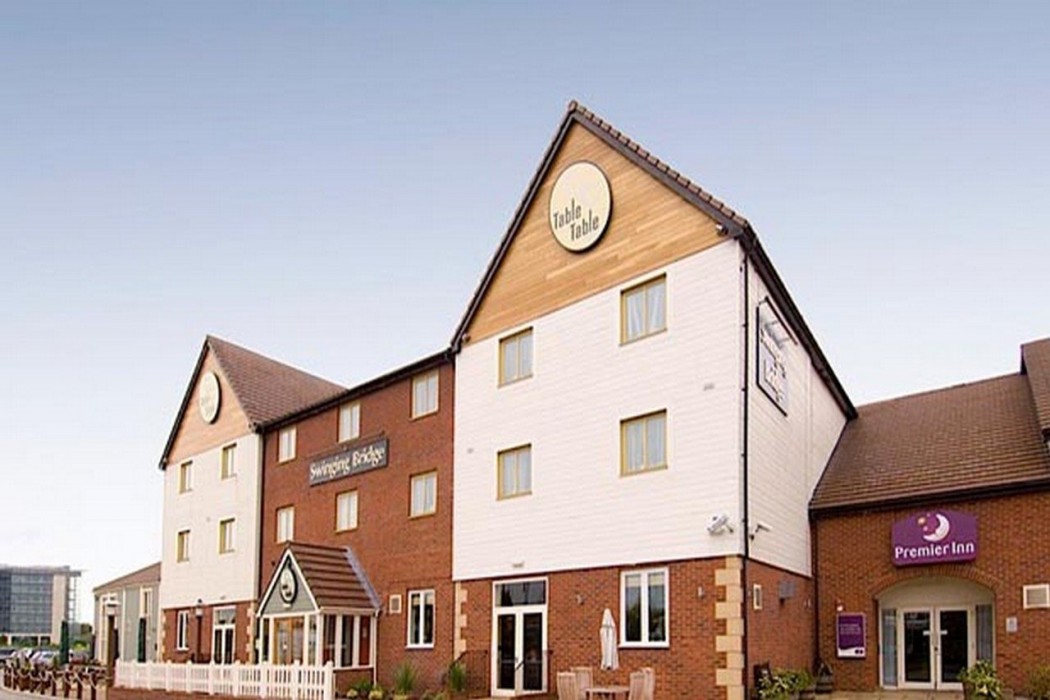 Premier Inn Manchester Trafford Centre North Hotel in MANCHESTER