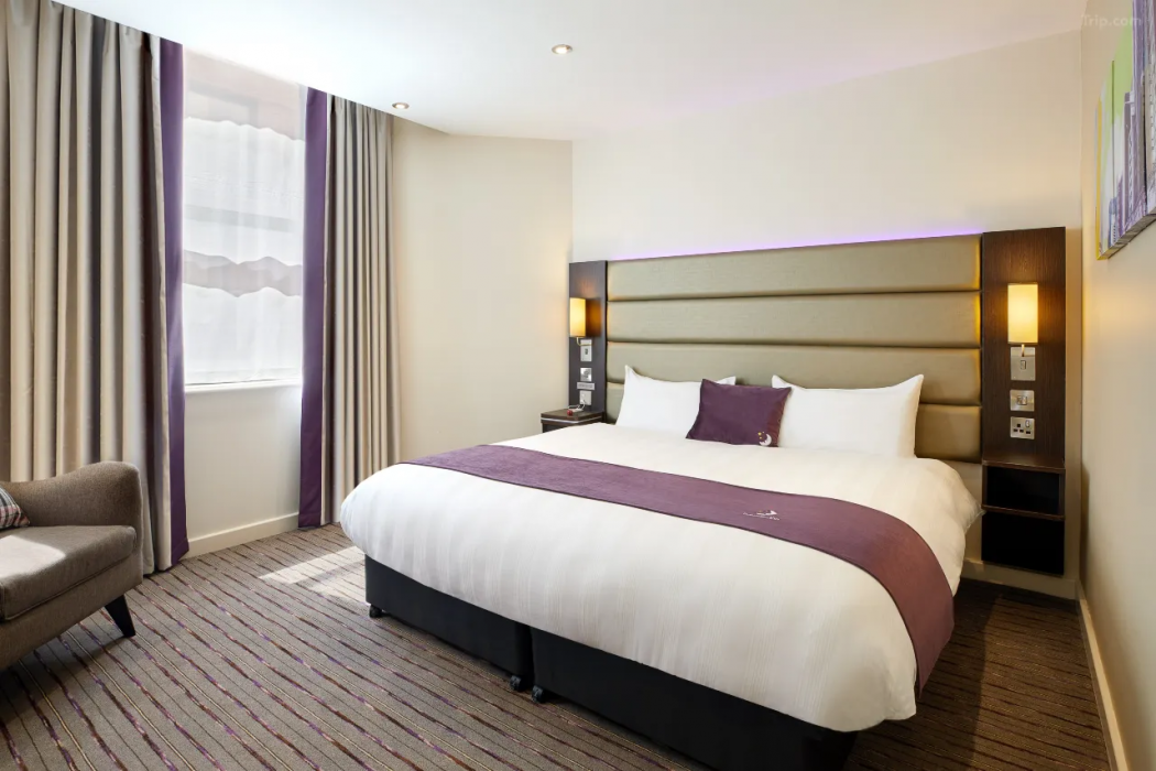 Premier Inn Manchester Heaton Park 10/43