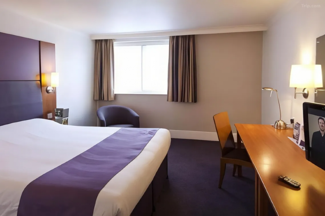 Premier Inn Newcastle City Centre (Quayside) 8/35