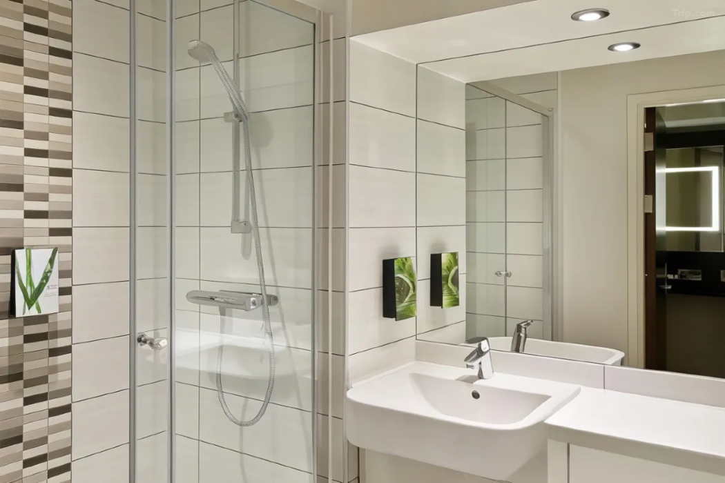 Premier Inn Newcastle City Centre (Quayside) 13/35