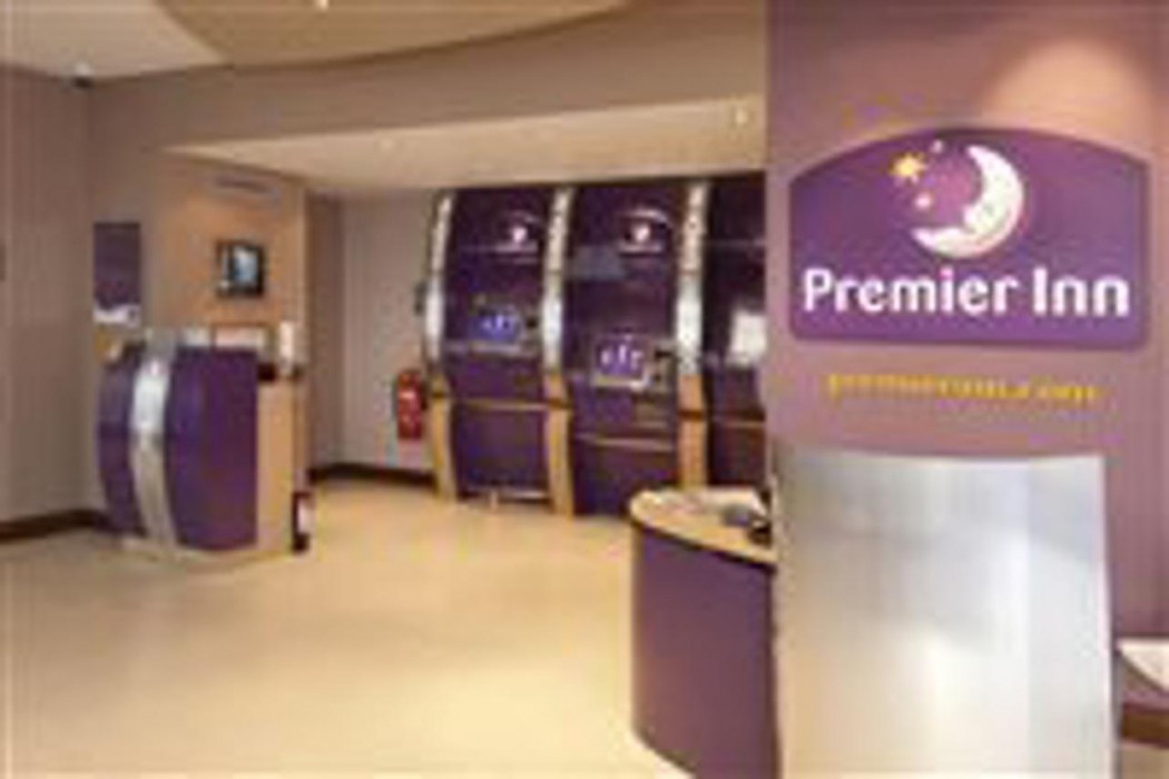 Premier Inn Cardiff City Centre Queen Street 24/60