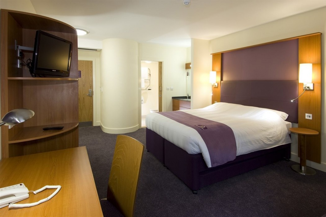 Premier Inn Sheffield City Centre (St Mary's Gate) 54/72