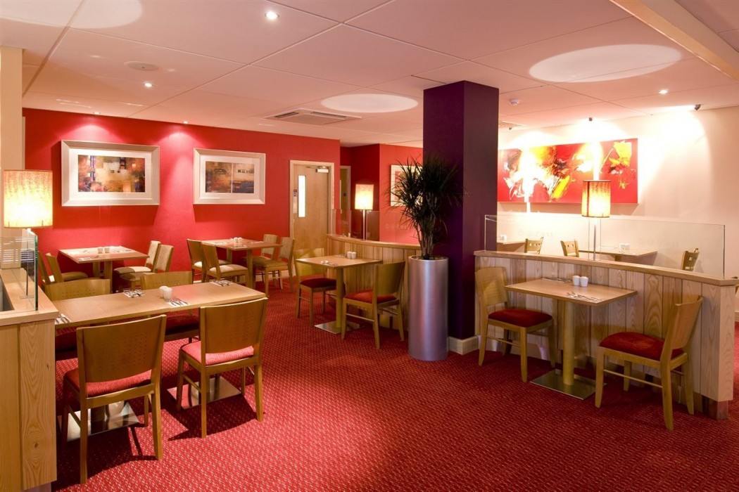 Premier Inn Sheffield City Centre (St Mary's Gate) 42/72