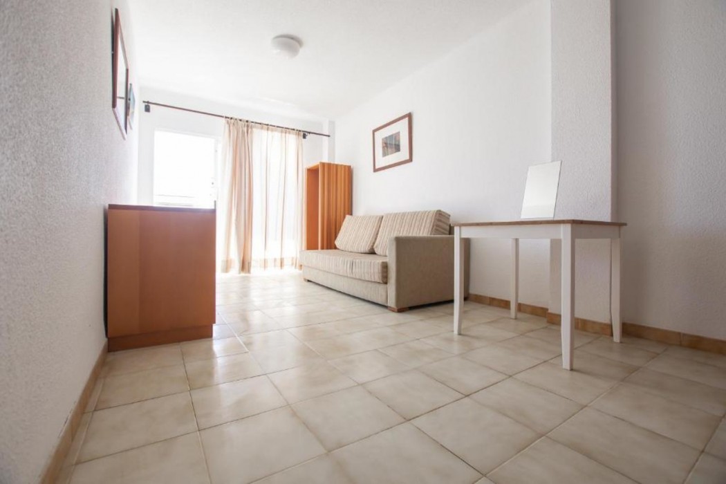 El Cortijo Apartments 18/53