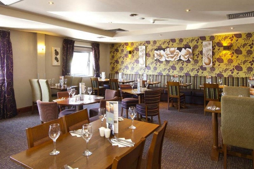 Premier Inn Plymouth (Sutton Harbour) 17/56