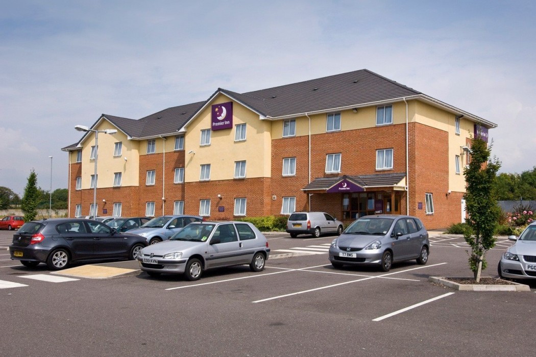 Premier Inn Swindon Central 9/19