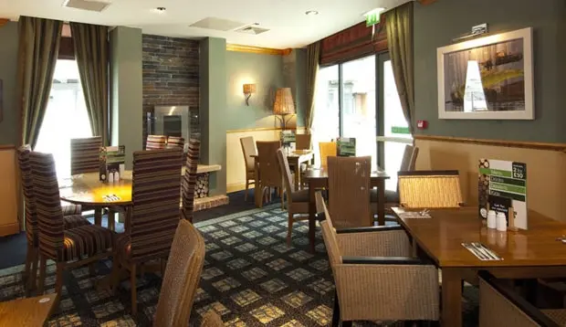 Premier Inn Colchester (A12) 22/37