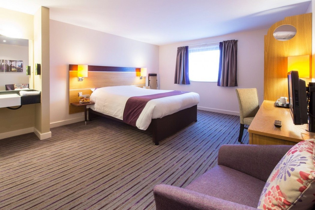 Premier Inn Portsmouth Port Solent 39/69