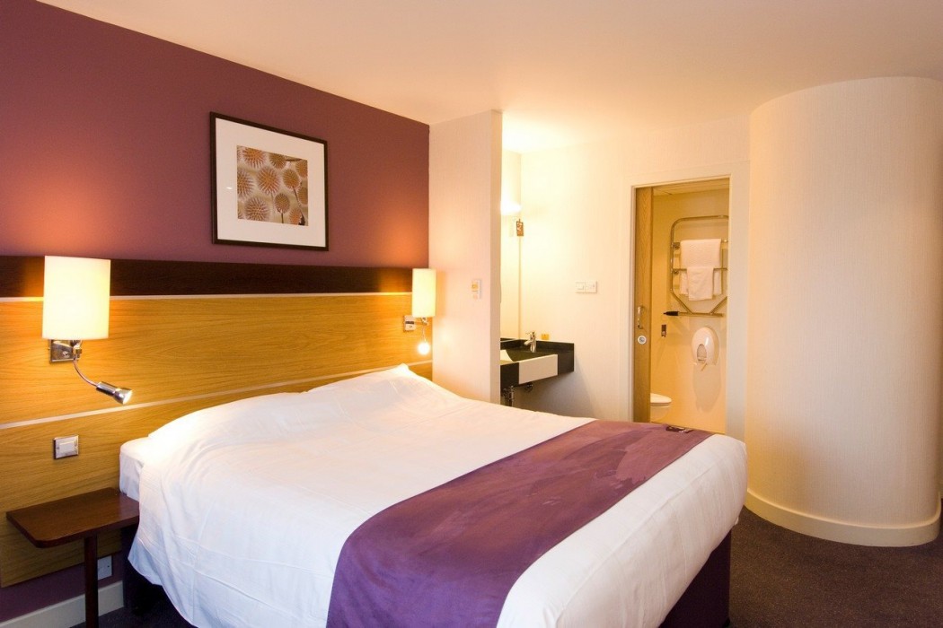 Premier Inn Portsmouth Port Solent 38/69