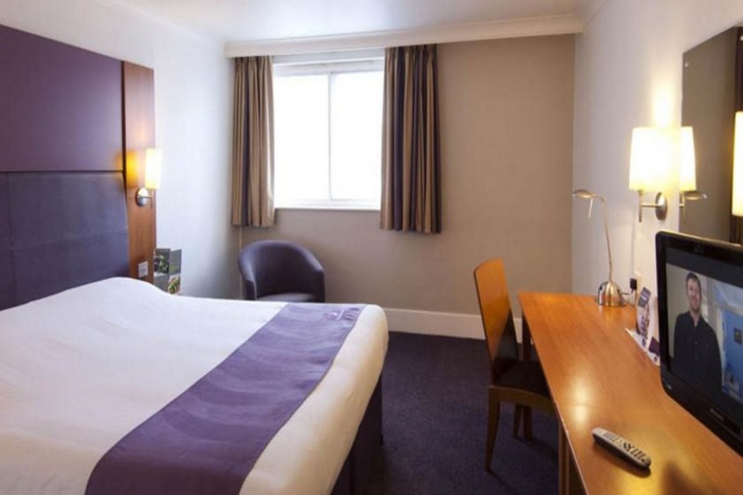 Premier Inn Portsmouth Port Solent 13/69